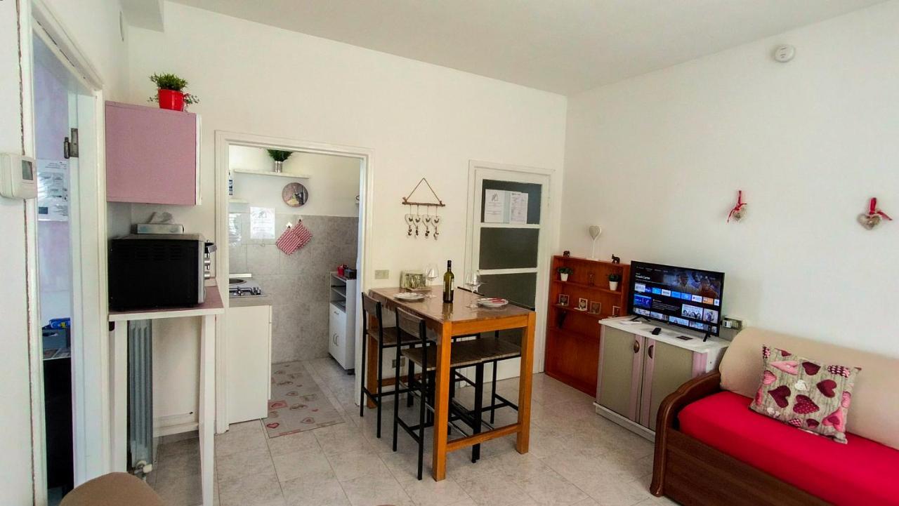 Sweetheart Apartment Busto Arsizio Luaran gambar
